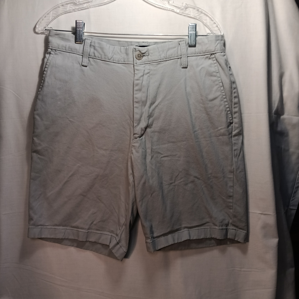 Nautica Light Gray Men's Flat Front Deck Shorts Stretch Size 32